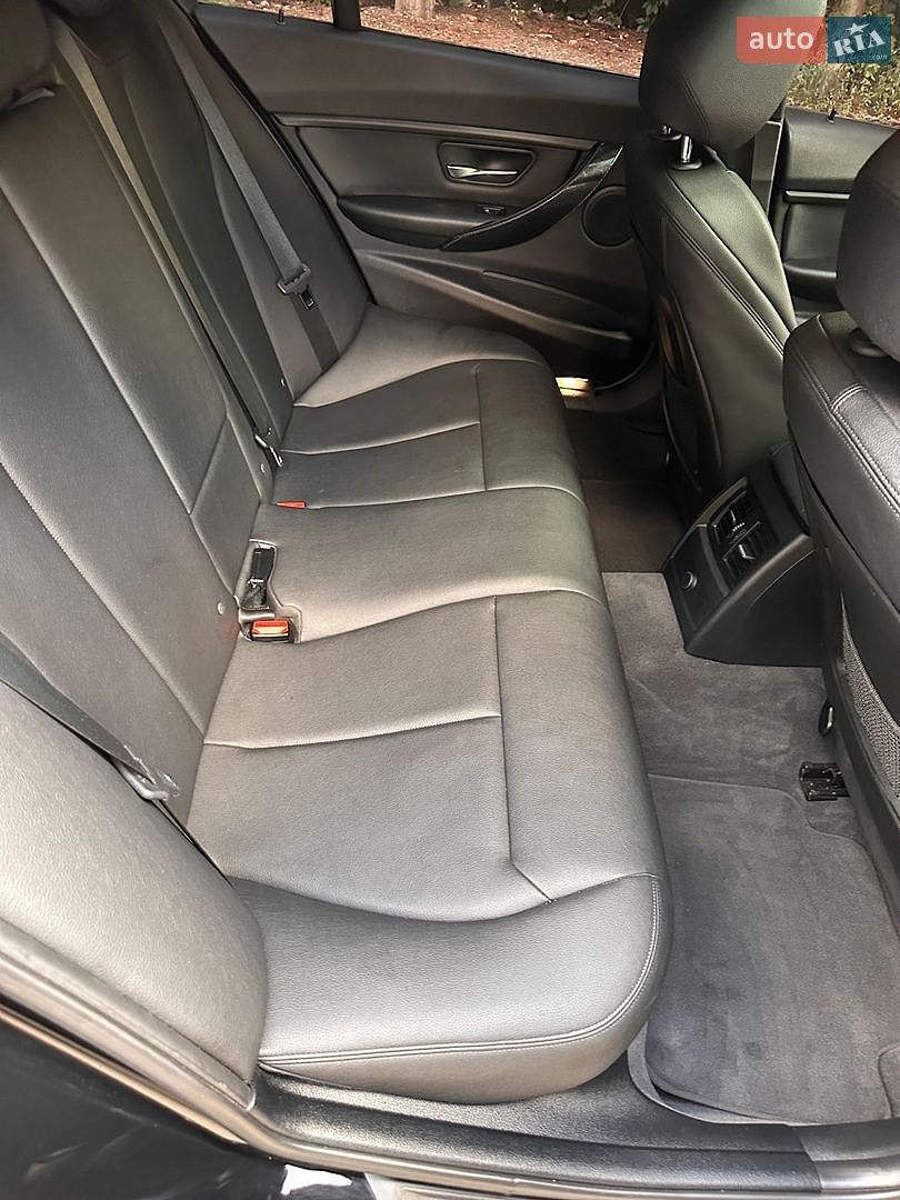 BMW 3 Series 2015 VIN WBA3B1C58F5A05737 фото оголошення 18 з 31