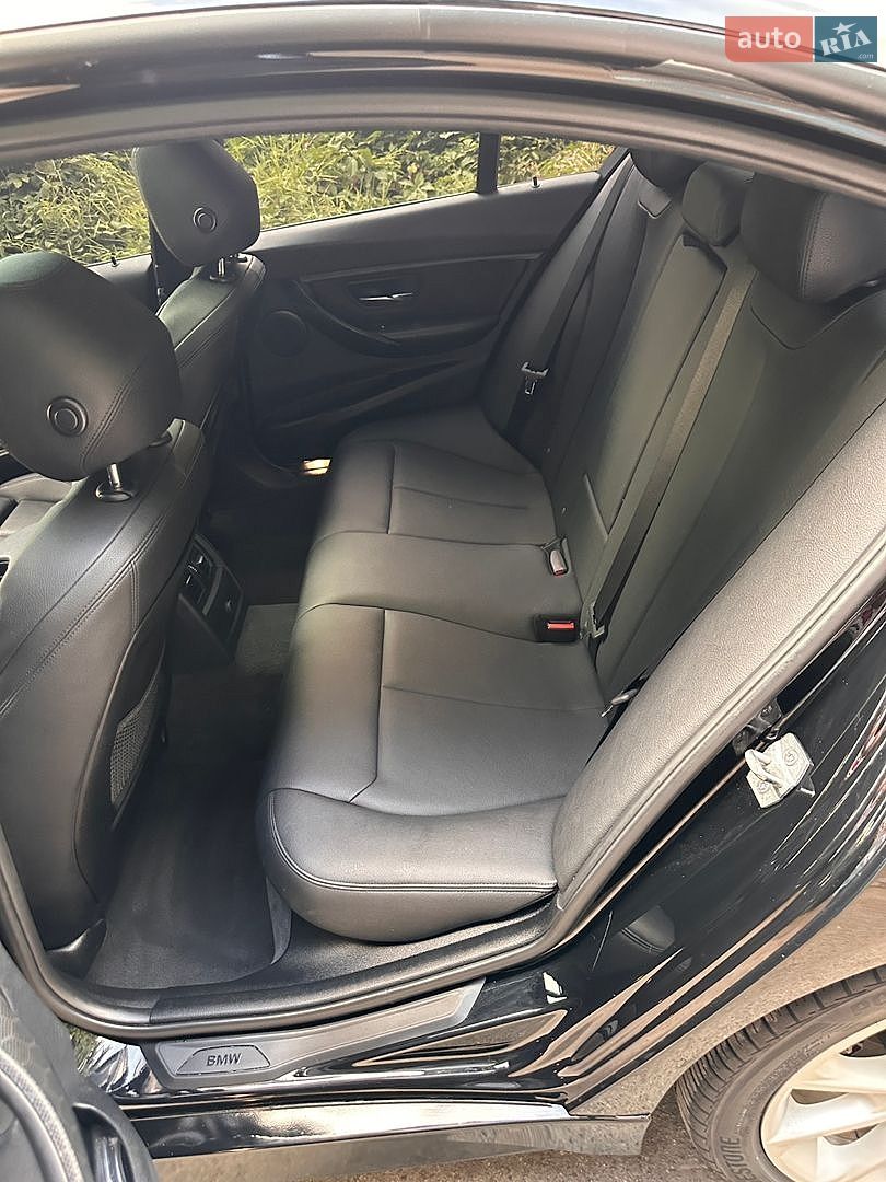 BMW 3 Series 2015 VIN WBA3B1C58F5A05737 фото оголошення 16 з 31