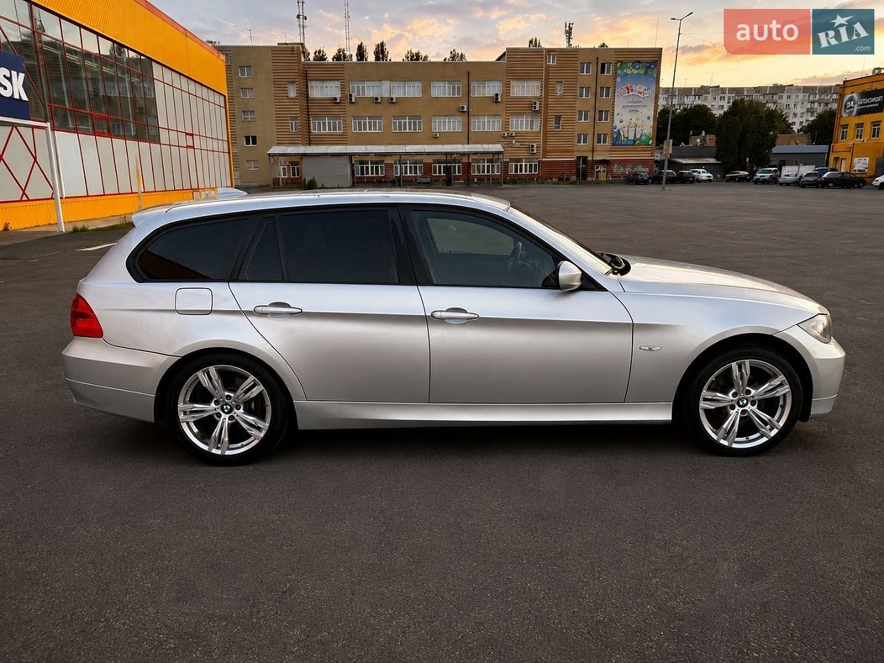 BMW 3 Series 2007 VIN WBAVR51020FE83897 фото оголошення 11 з 40