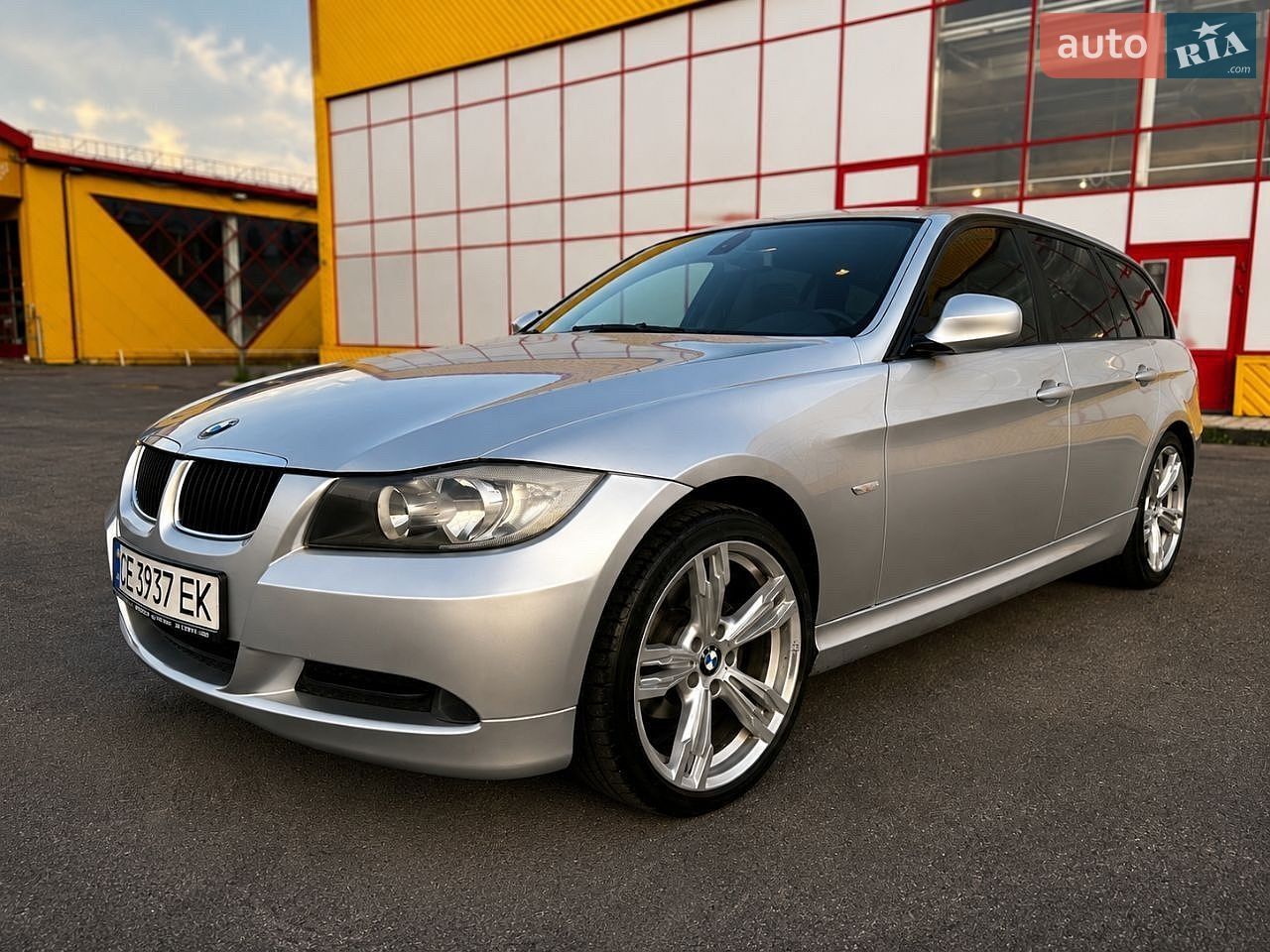 BMW 3 Series 2007 VIN WBAVR51020FE83897 фото оголошення 3 з 40
