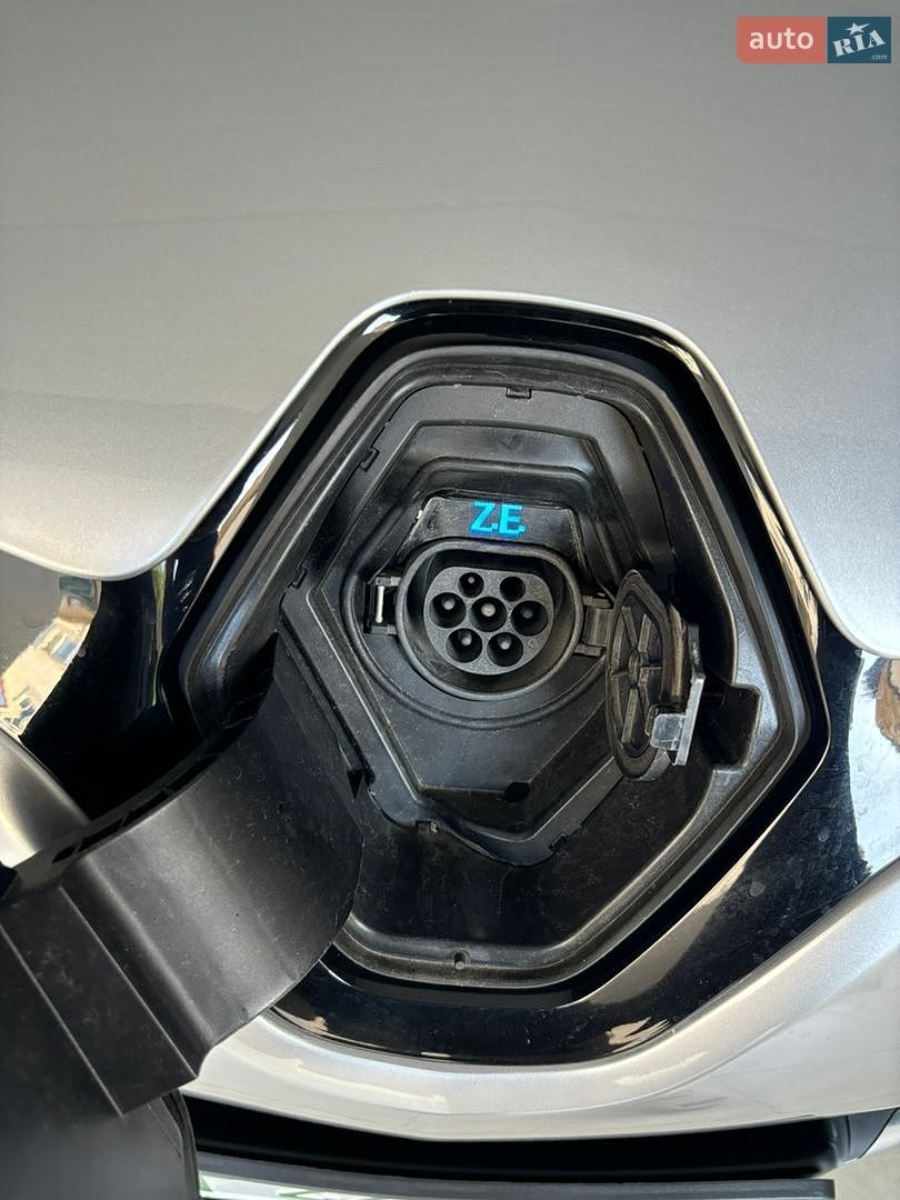 Renault Zoe 2016 VIN VF1AGVYB155422853 фото оголошення 38 з 39