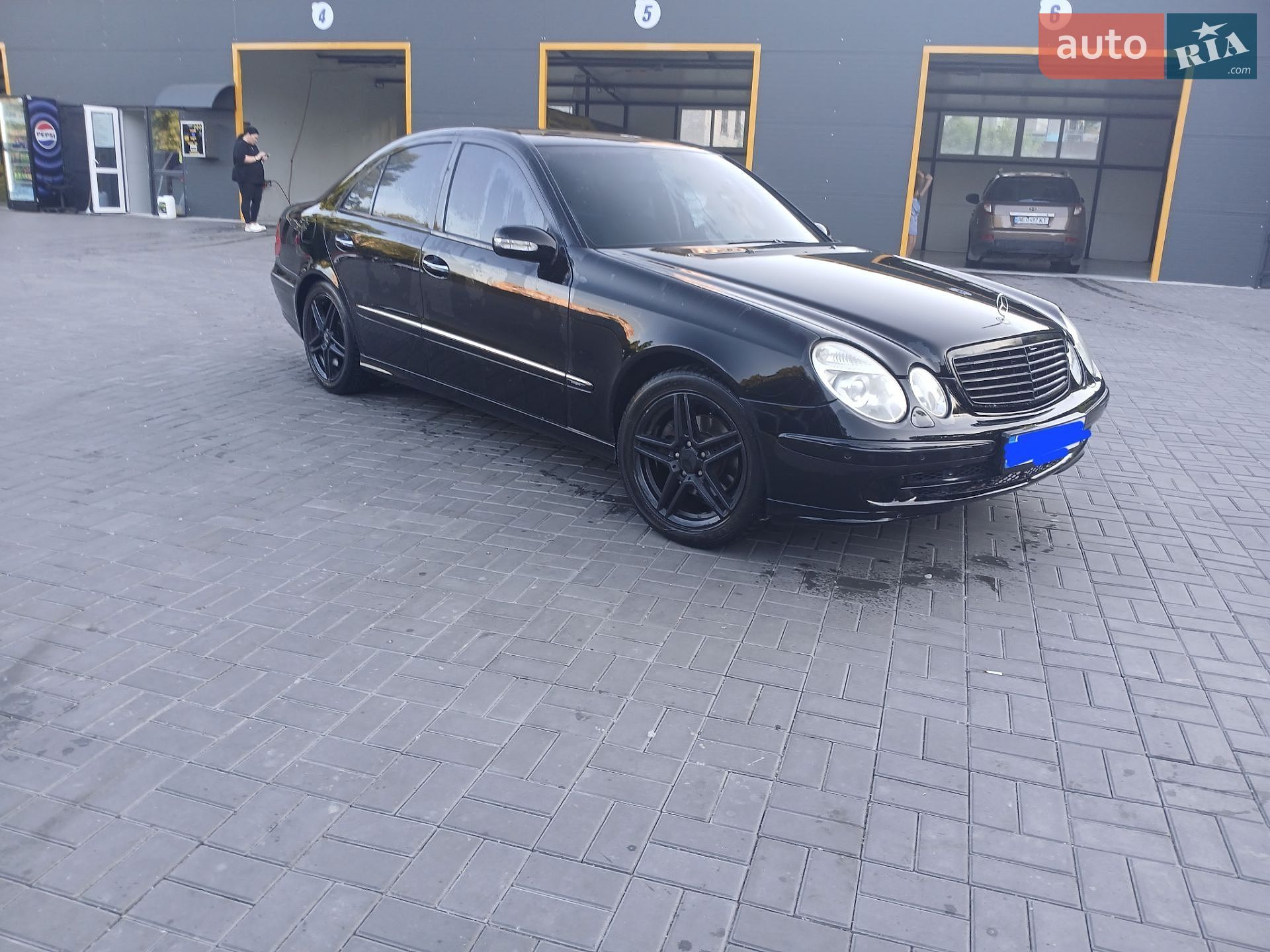 Mercedes-Benz E-Class 2004 VIN Y6D2110424A594014 фото оголошення 9 з 11