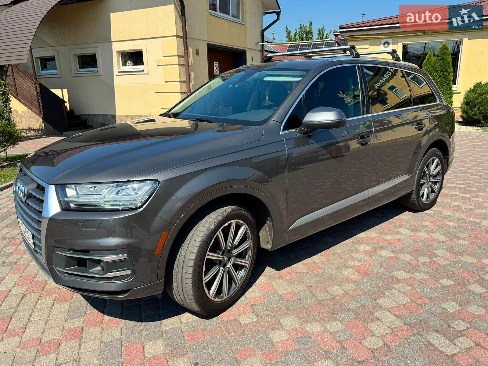 Audi Q7 2018 VIN WA1LAAF71JD034411 фото оголошення 2 з 9
