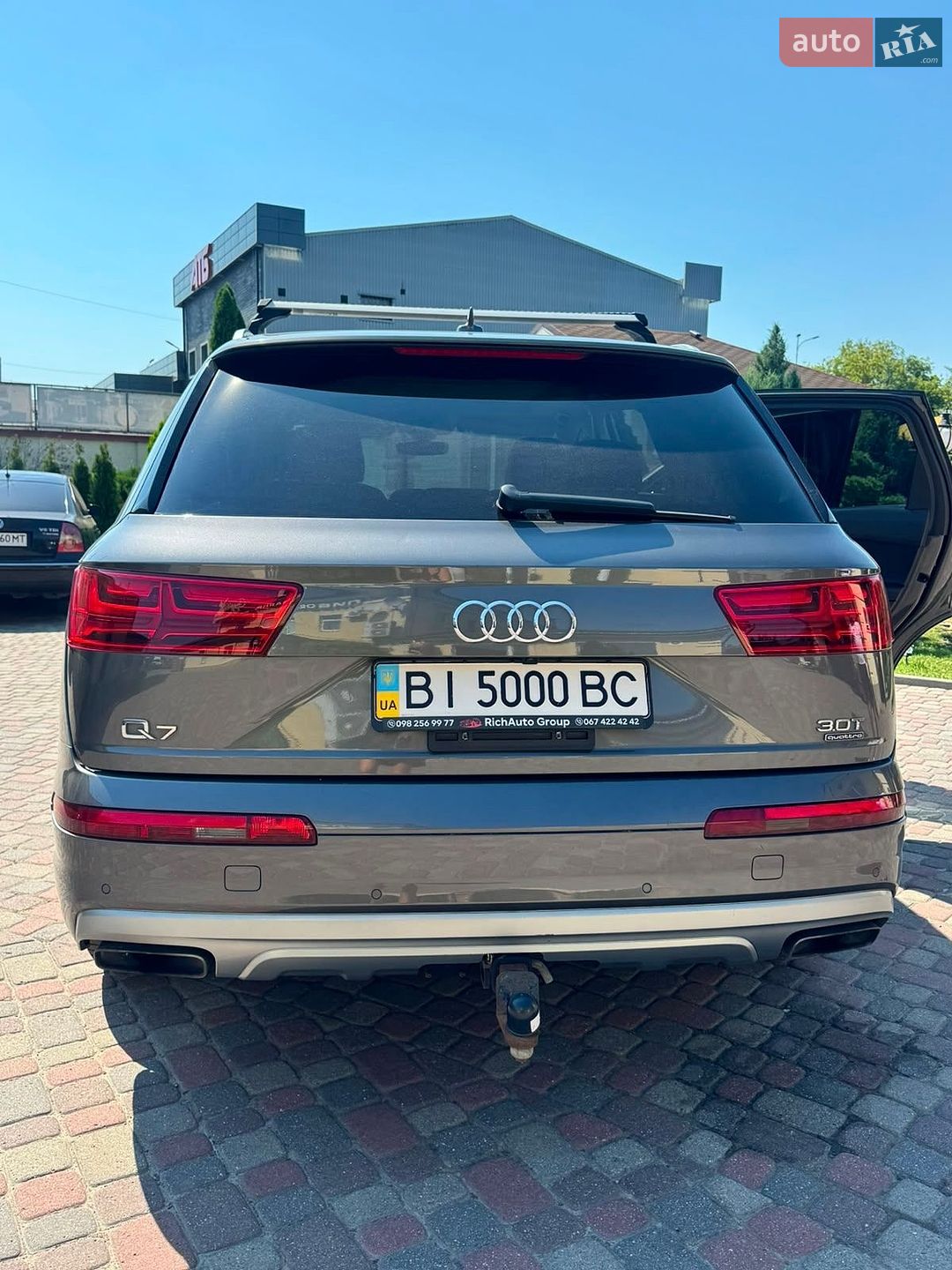 Audi Q7 2018 VIN WA1LAAF71JD034411 фото оголошення 3 з 9
