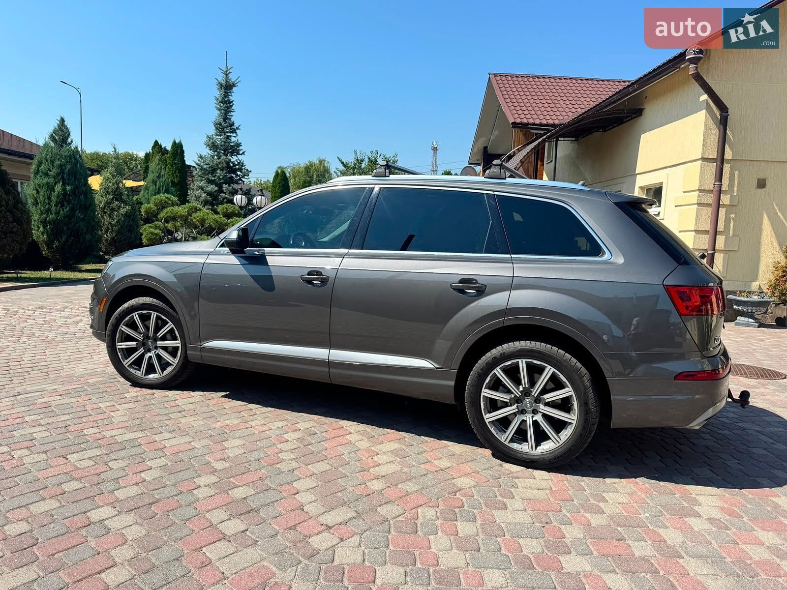 Audi Q7 2018 VIN WA1LAAF71JD034411 фото оголошення 4 з 9