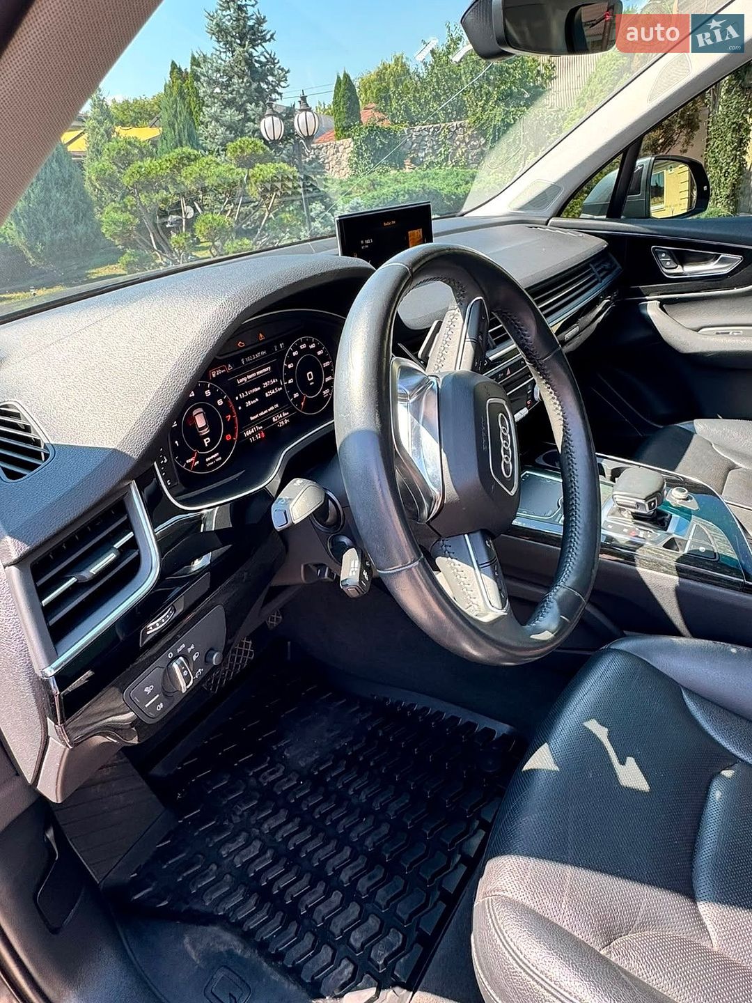 Audi Q7 2018 VIN WA1LAAF71JD034411 фото оголошення 5 з 9