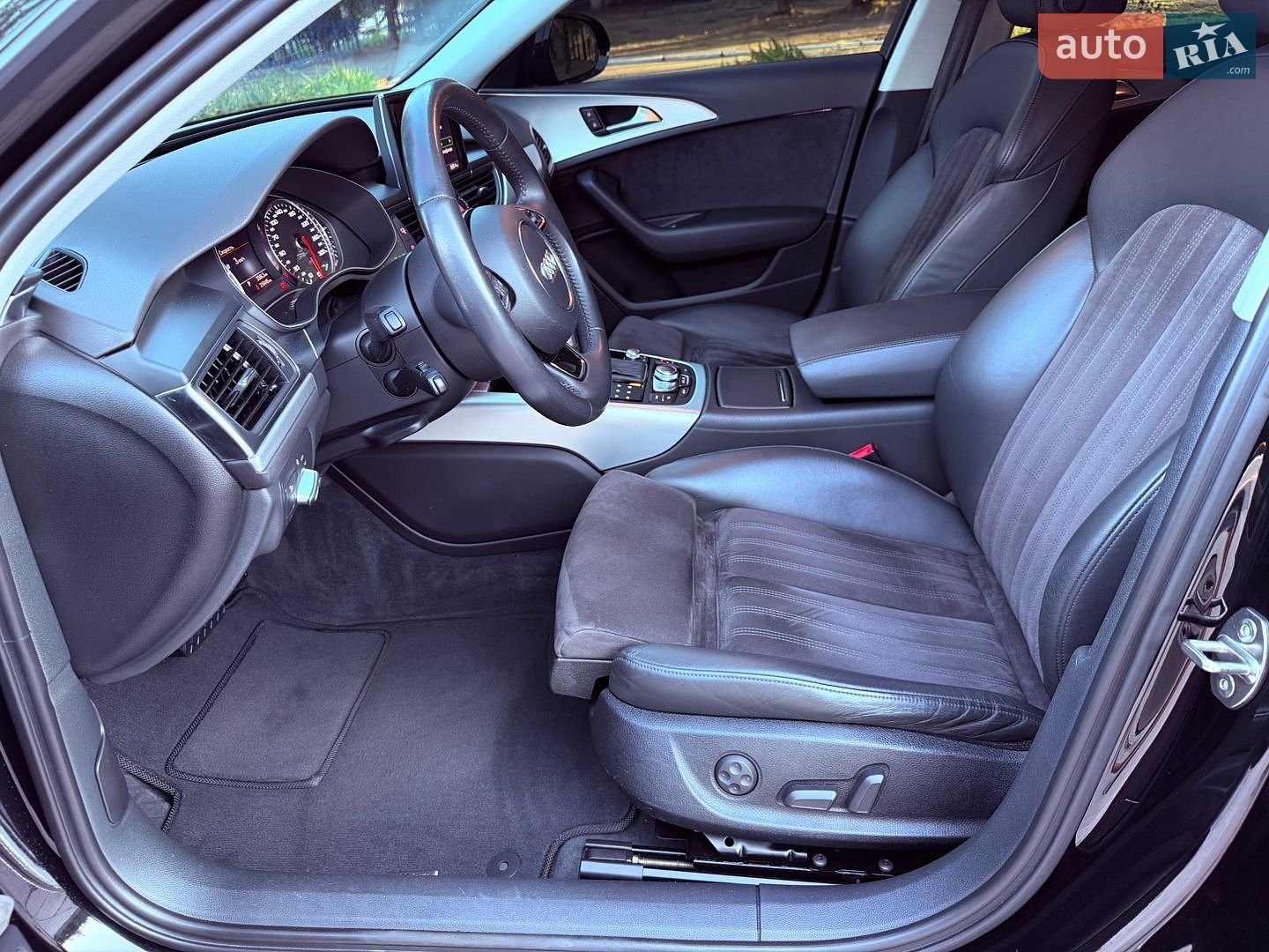 Audi A6 Allroad 2013 VIN WAUZZZ4G6DN149673 фото оголошення 25 з 40