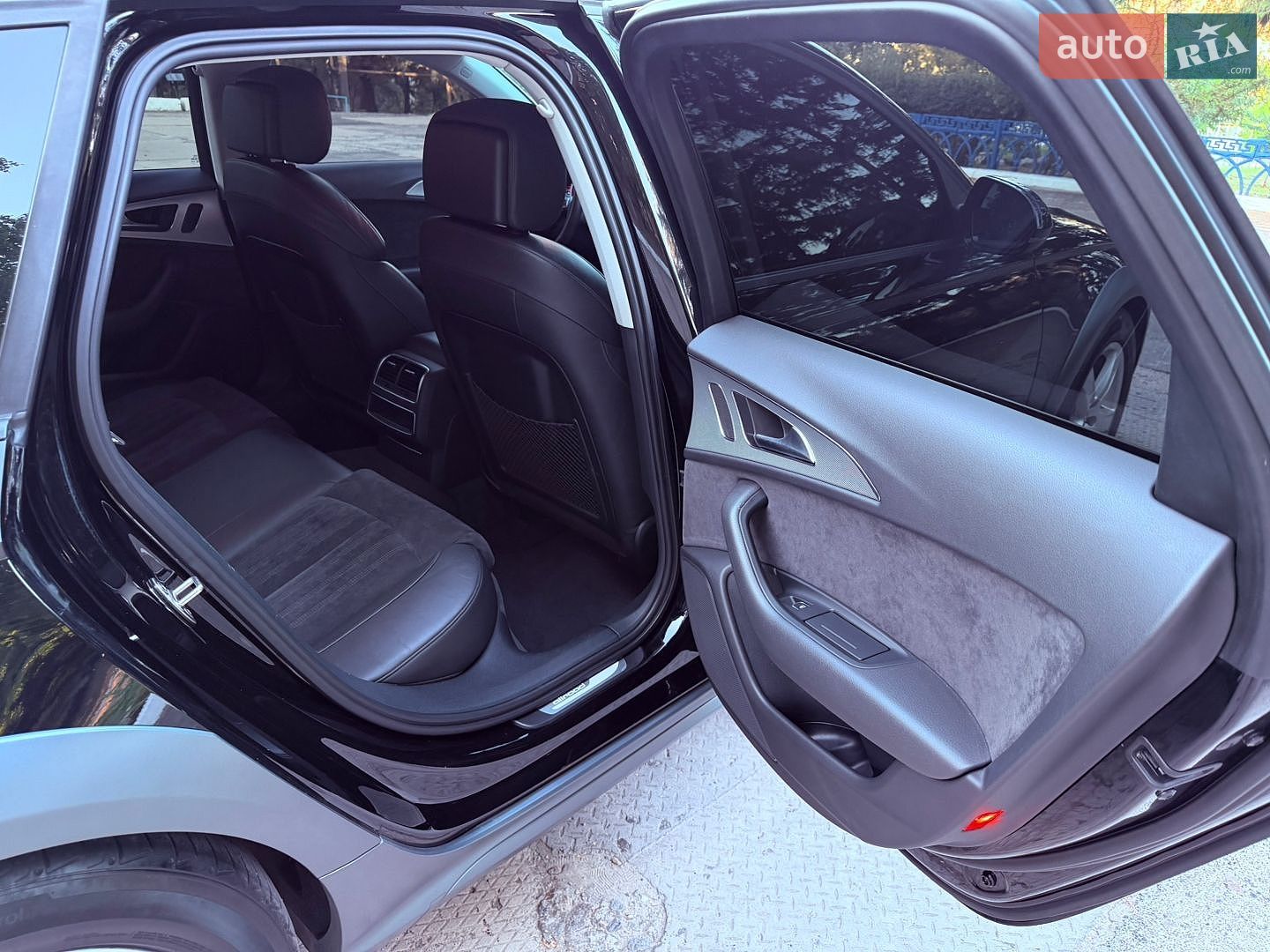 Audi A6 Allroad 2013 VIN WAUZZZ4G6DN149673 фото оголошення 32 з 40