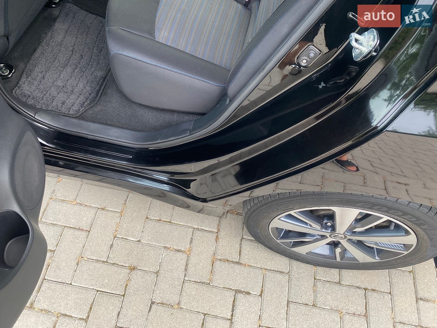 Nissan Leaf 2021 VIN 1N4BZ1BV4MC554228 фото оголошення 26 з 40