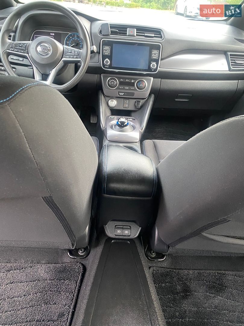 Nissan Leaf 2021 VIN 1N4BZ1BV4MC554228 фото оголошення 25 з 40