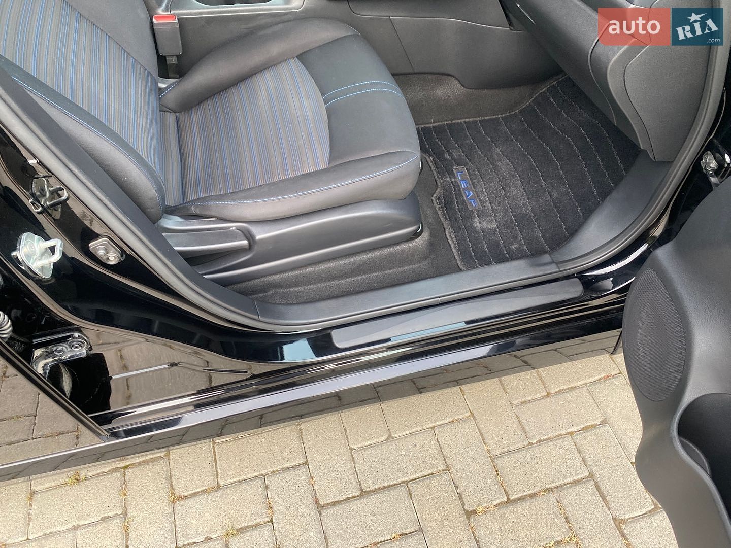 Nissan Leaf 2021 VIN 1N4BZ1BV4MC554228 фото оголошення 33 з 40