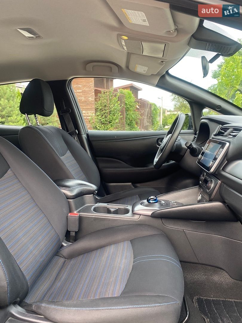 Nissan Leaf 2021 VIN 1N4BZ1BV4MC554228 фото оголошення 35 з 40