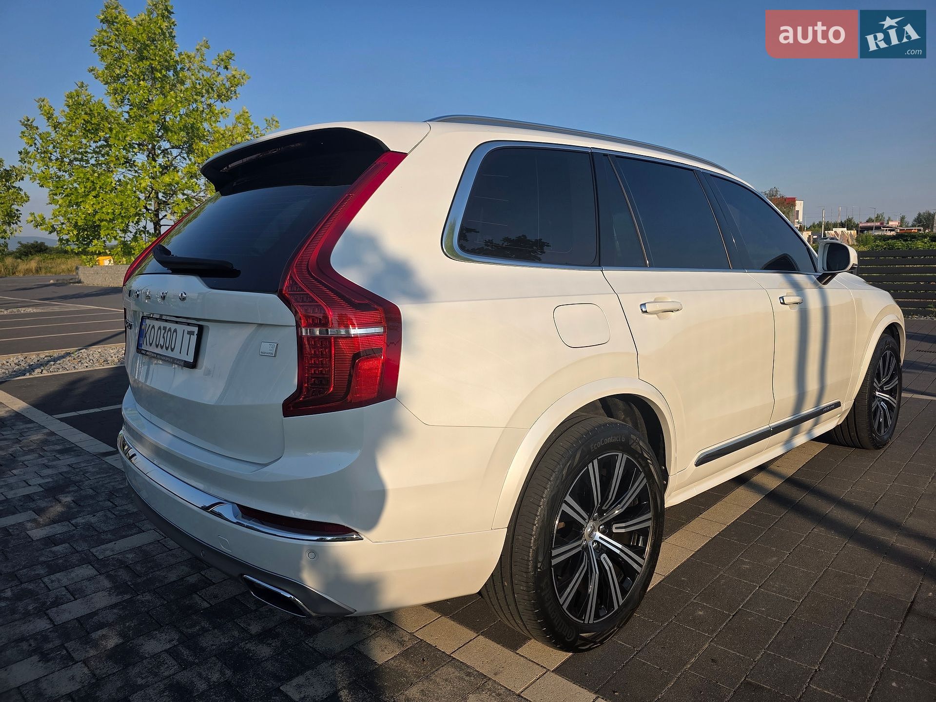 Volvo XC90 2020 VIN YV1LFBMUDM1702879 фото оголошення 11 з 52