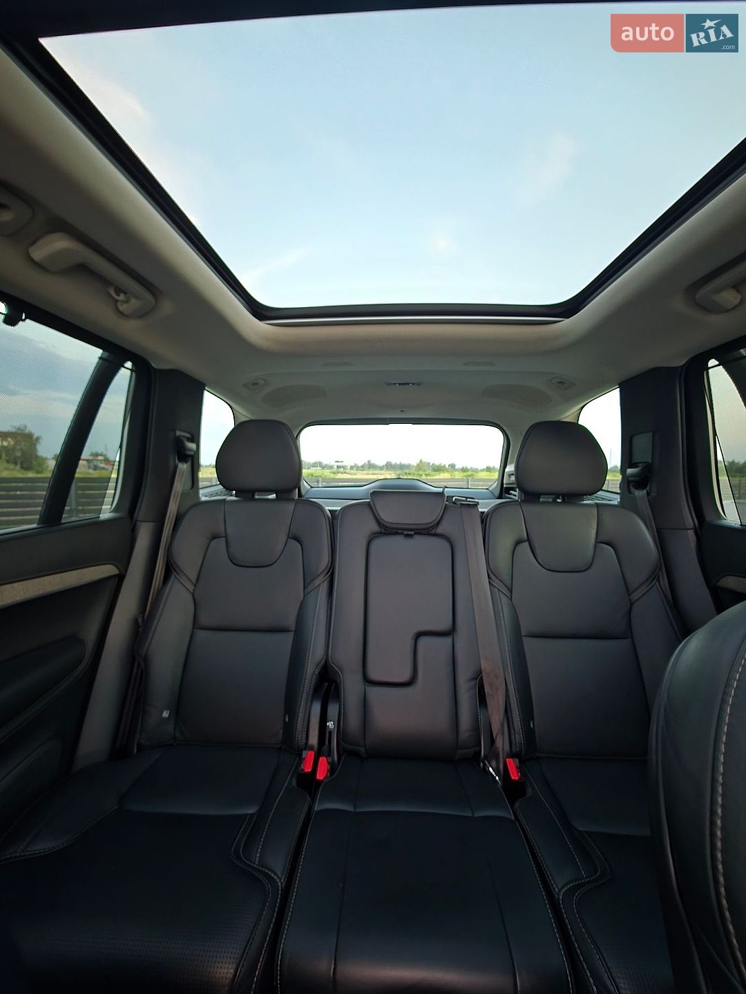 Volvo XC90 2020 VIN YV1LFBMUDM1702879 фото оголошення 34 з 52