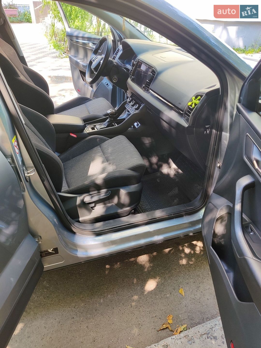 Skoda Karoq 2021 VIN TMBJC6NU5MB250046 фото оголошення 11 з 18