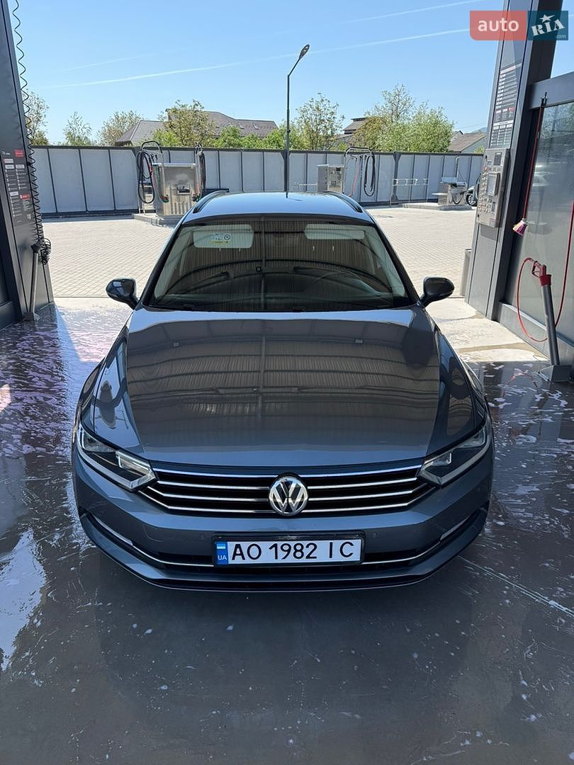Volkswagen Passat 2017 VIN WVWZZZ3CZHE156803 фото оголошення 16 з 19