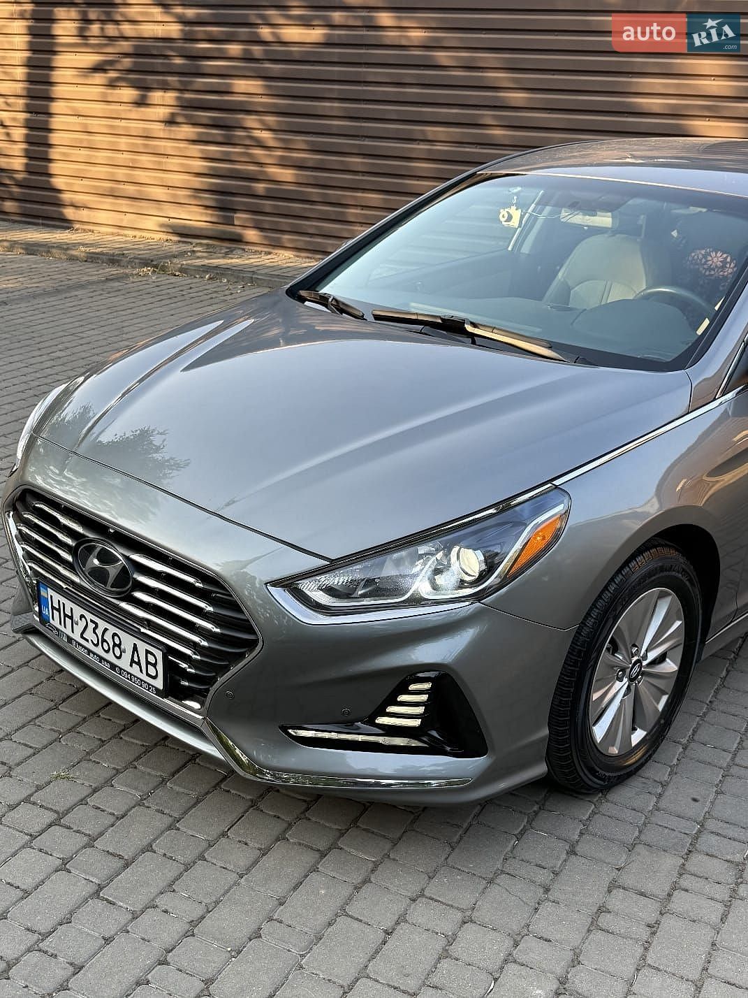 Hyundai Sonata 2018 VIN KMHE24L30JA081036 фото оголошення 7 з 18