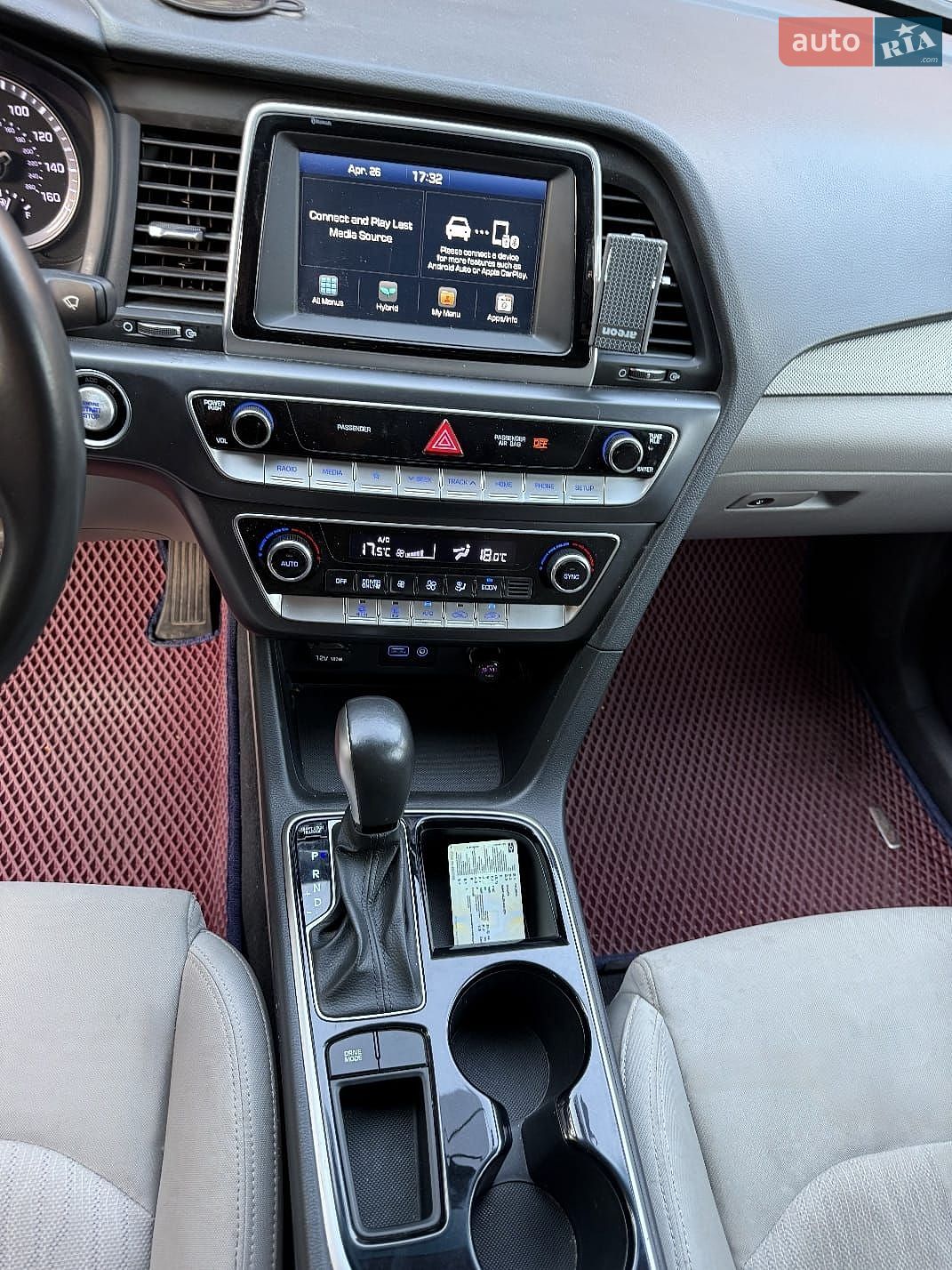 Hyundai Sonata 2018 VIN KMHE24L30JA081036 фото оголошення 16 з 18