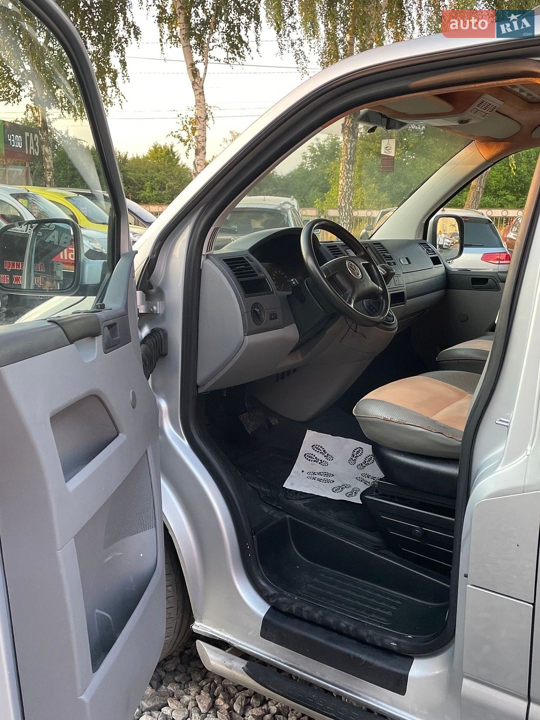 Volkswagen Multivan 2007 VIN WV1ZZZ7HZ7H060446 фото оголошення 18 з 20