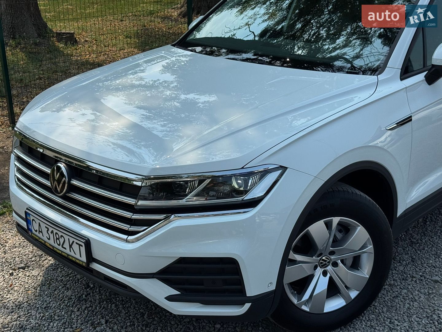 Volkswagen Touareg 2021 VIN WVGZZZCRZMD033915 фото оголошення 2 з 48