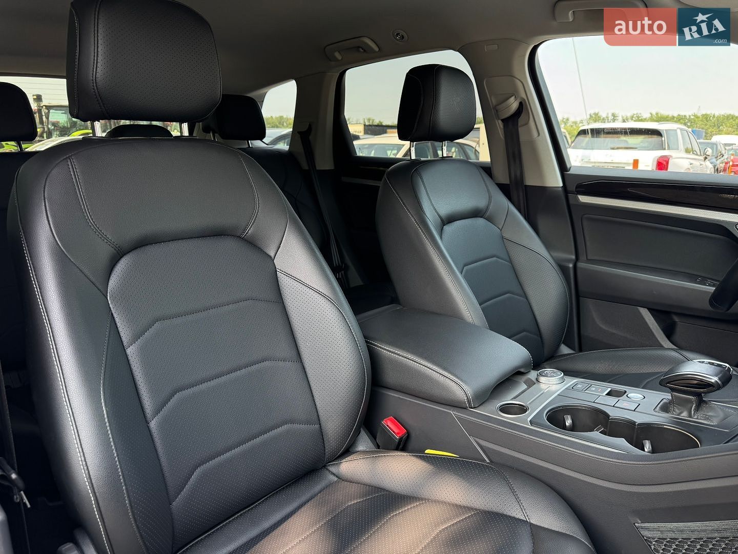 Volkswagen Touareg 2021 VIN WVGZZZCRZMD033915 фото оголошення 13 з 48