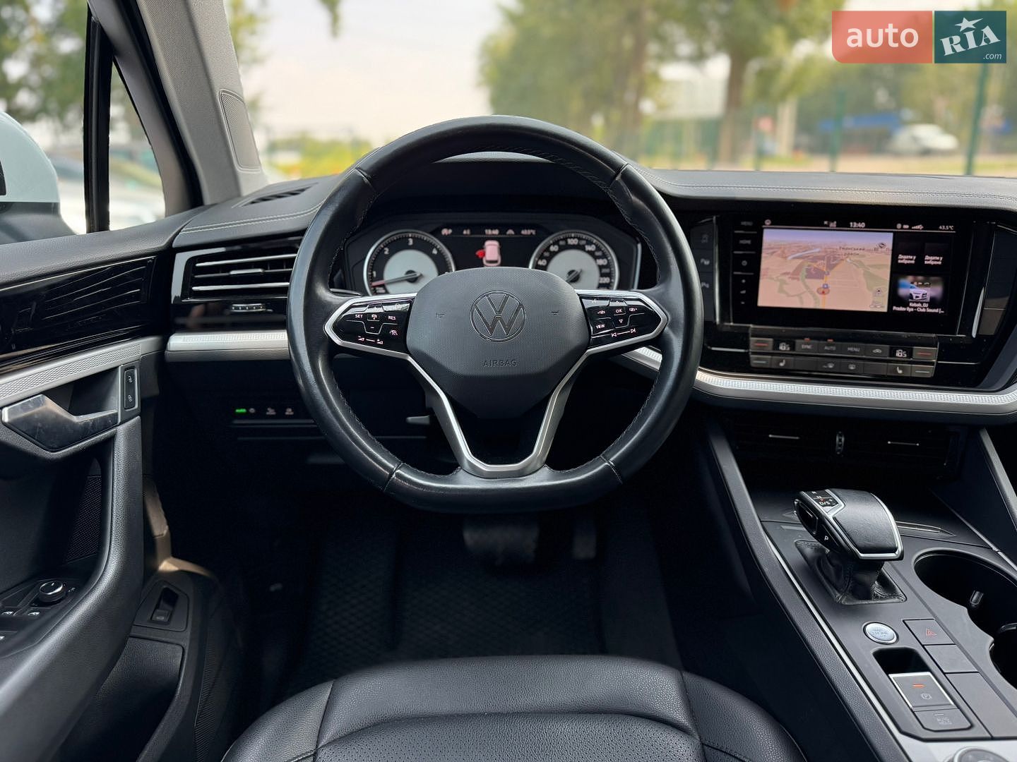 Volkswagen Touareg 2021 VIN WVGZZZCRZMD033915 фото оголошення 30 з 48