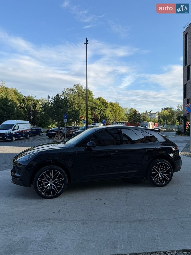 Porsche Macan 2024 VIN WP1AA2A50RLB20351 фото оголошення 10 з 26