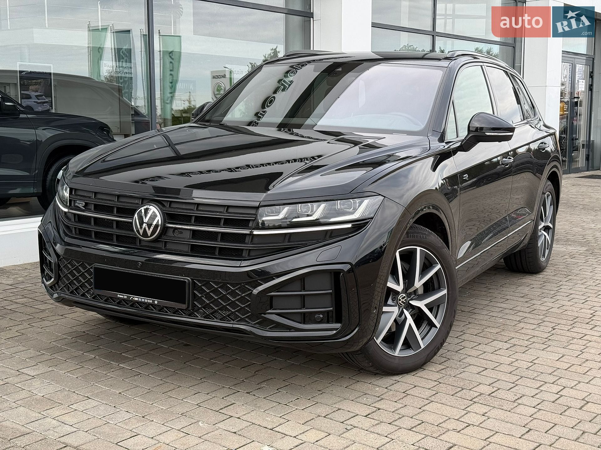 Volkswagen Touareg 2025 VIN WVGZZZCR3SD015031 фото оголошення 2 з 28