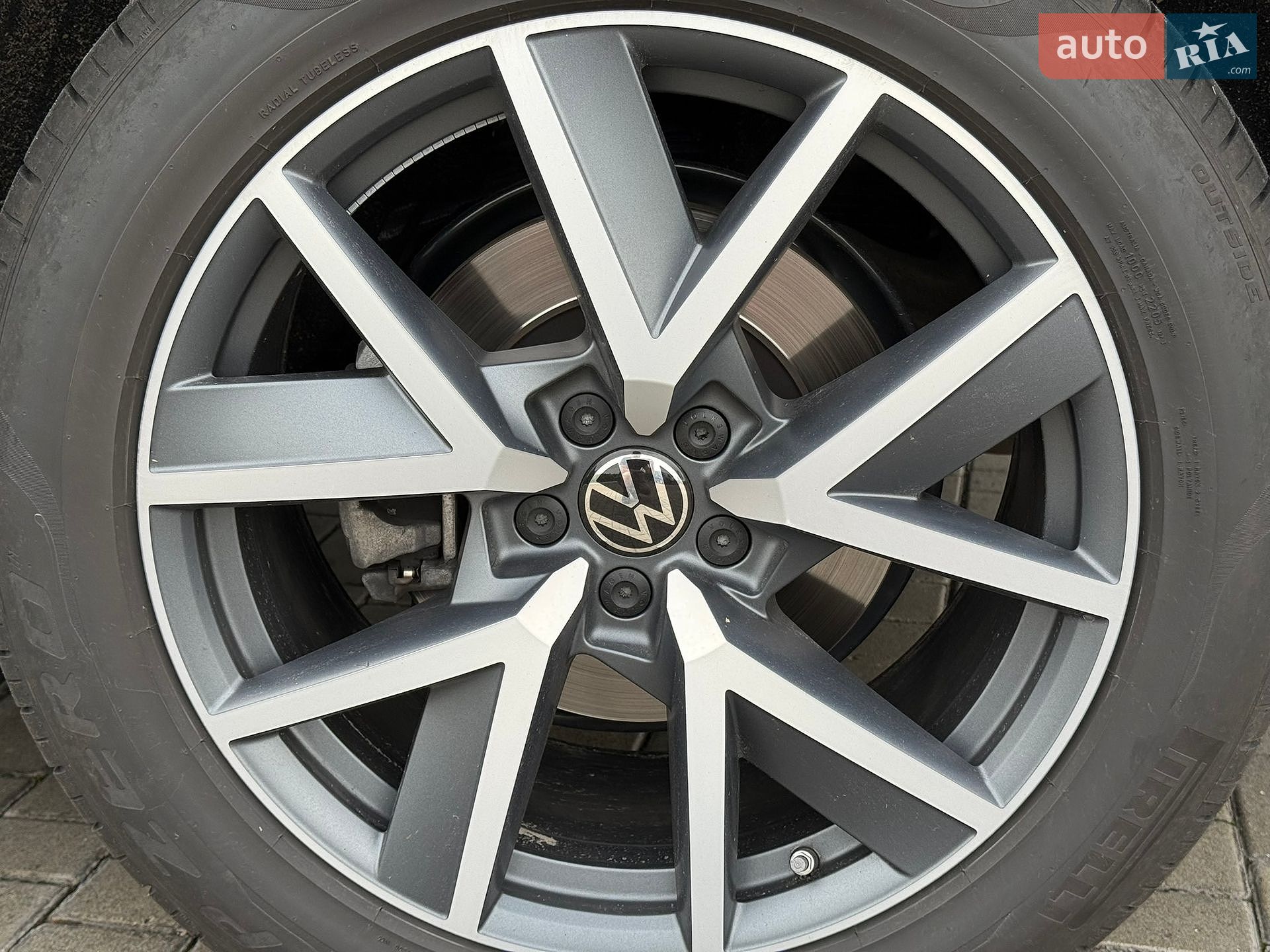 Volkswagen Touareg 2025 VIN WVGZZZCR3SD015031 фото оголошення 8 з 28