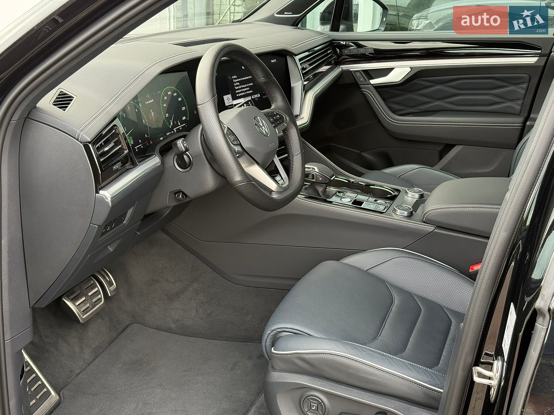Volkswagen Touareg 2025 VIN WVGZZZCR3SD015031 фото оголошення 10 з 28