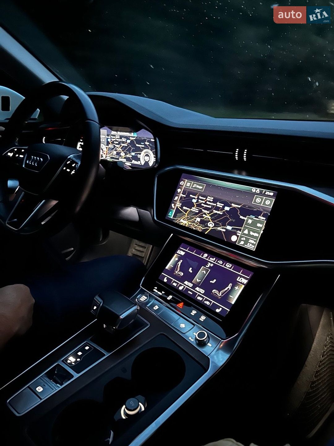 Audi A6 2018 VIN WAUL2AF25KN037215 фото оголошення 26 з 36