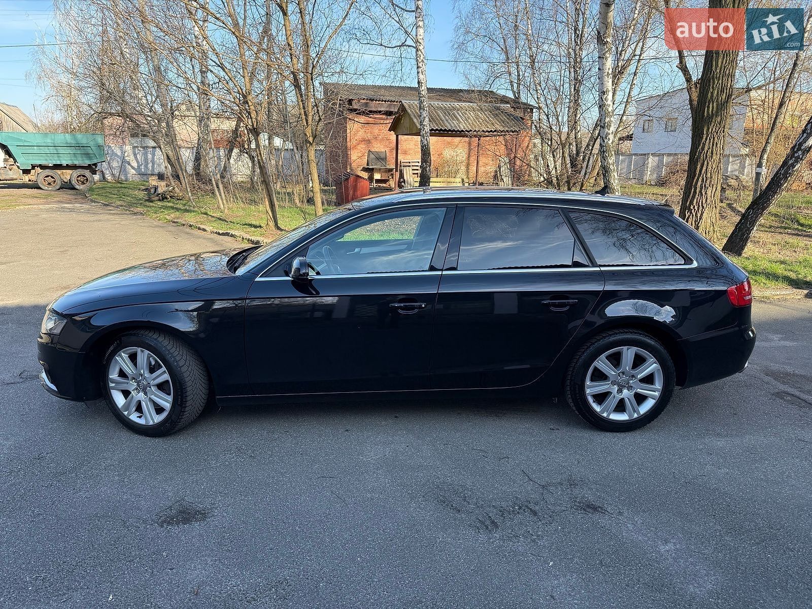 Audi A4 2011 VIN WAUZZZ8K6CA111011 фото оголошення 5 з 45