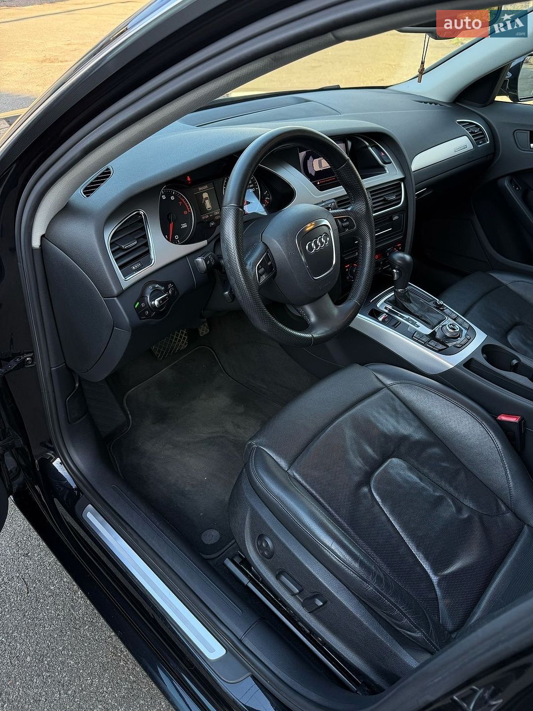 Audi A4 2011 VIN WAUZZZ8K6CA111011 фото оголошення 21 з 45