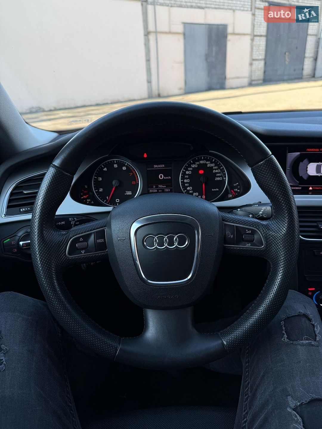 Audi A4 2011 VIN WAUZZZ8K6CA111011 фото оголошення 23 з 45