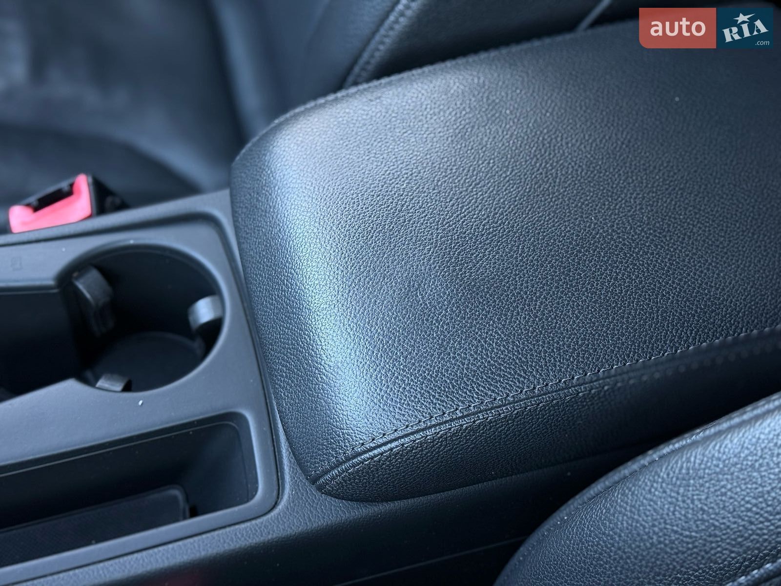 Audi A4 2011 VIN WAUZZZ8K6CA111011 фото оголошення 30 з 45