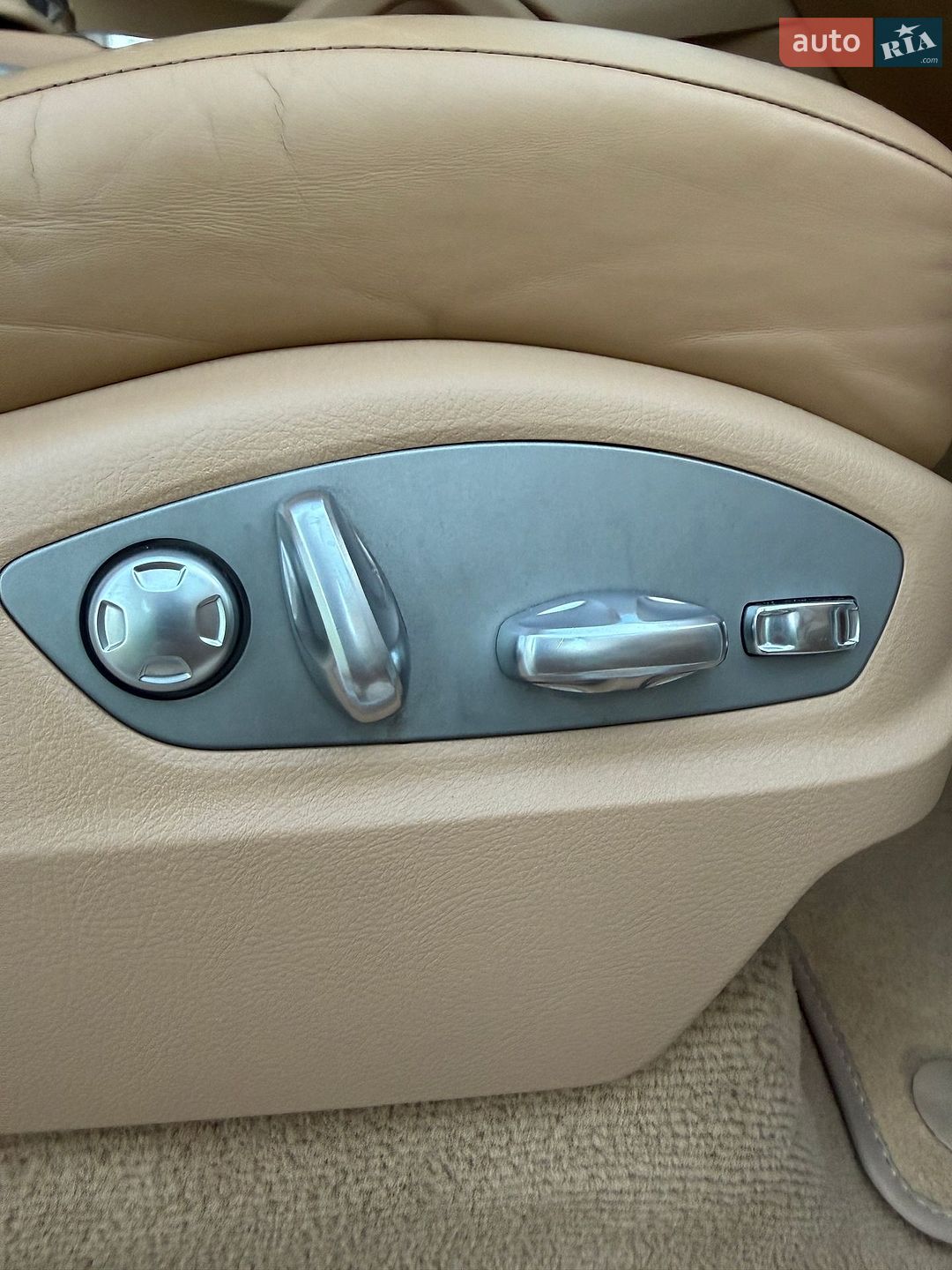 Porsche Cayenne 2013 VIN WP1AF2A21DLA43988 фото оголошення 18 з 49