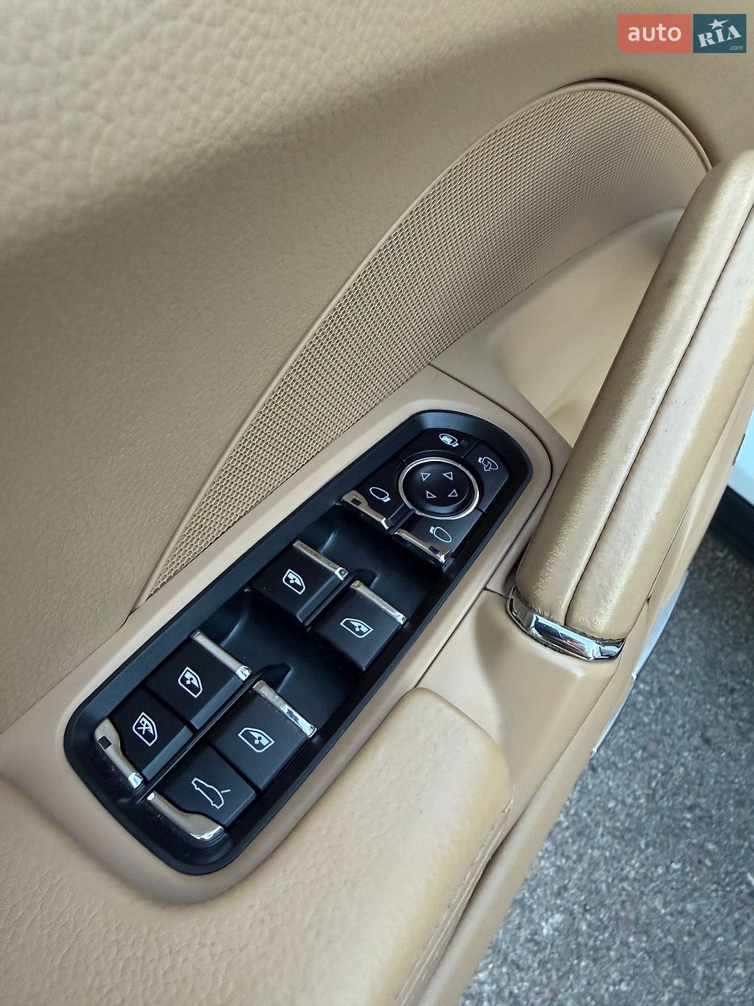 Porsche Cayenne 2013 VIN WP1AF2A21DLA43988 фото оголошення 20 з 49
