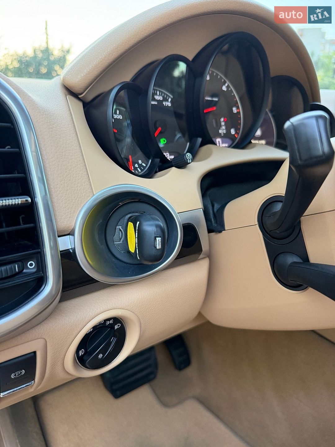 Porsche Cayenne 2013 VIN WP1AF2A21DLA43988 фото оголошення 22 з 49