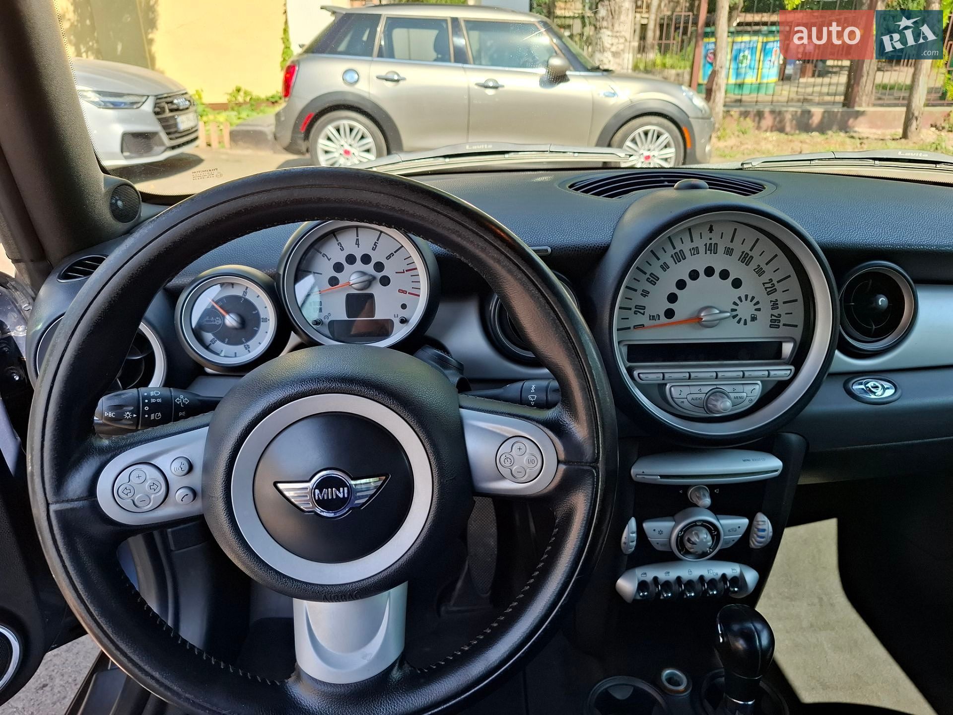 MINI Cooper 2009 VIN WMWMR31020TX68095 фото оголошення 13 з 15