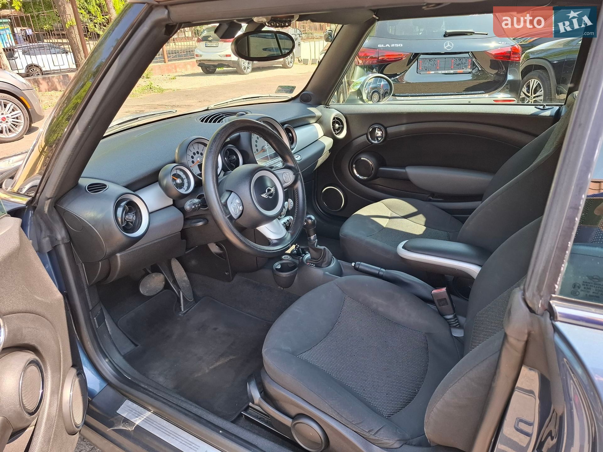 MINI Cooper 2009 VIN WMWMR31020TX68095 фото оголошення 12 з 15