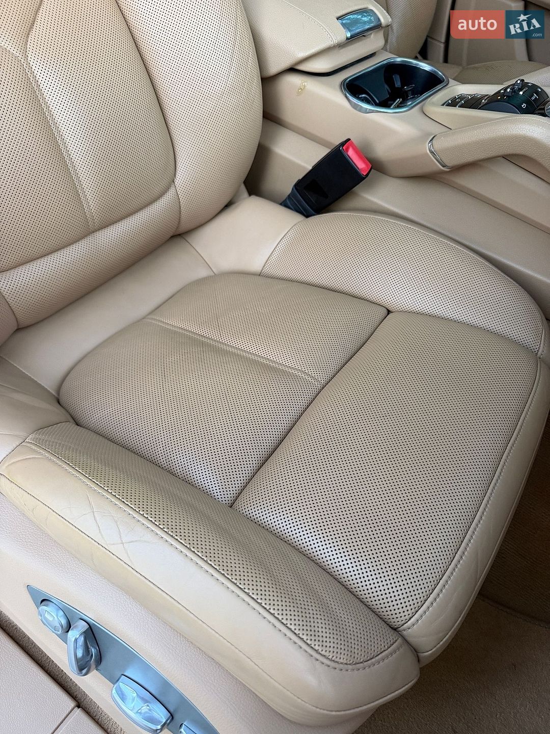 Porsche Cayenne 2013 VIN WP1AF2A21DLA43988 фото оголошення 34 з 49