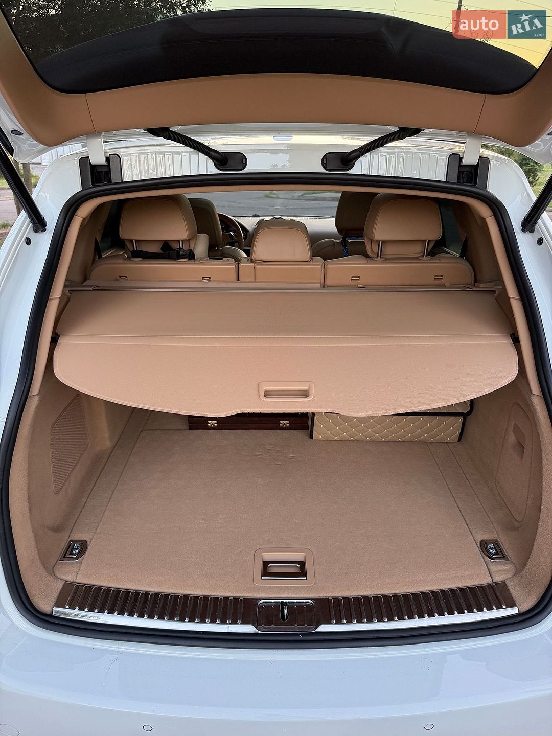 Porsche Cayenne 2013 VIN WP1AF2A21DLA43988 фото оголошення 40 з 49