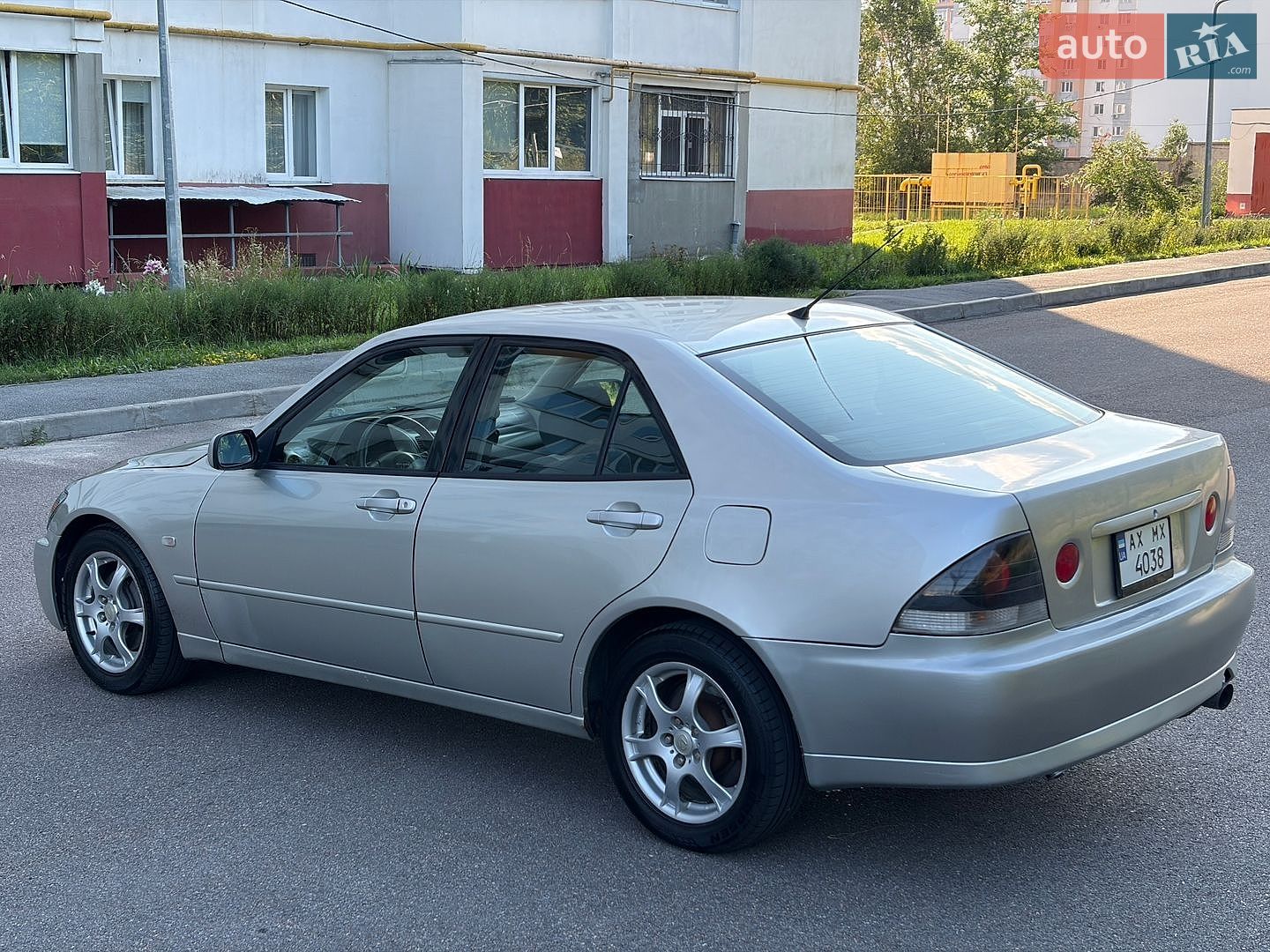 Lexus IS 2001 VIN JTDBS182000013166 фото оголошення 3 з 21