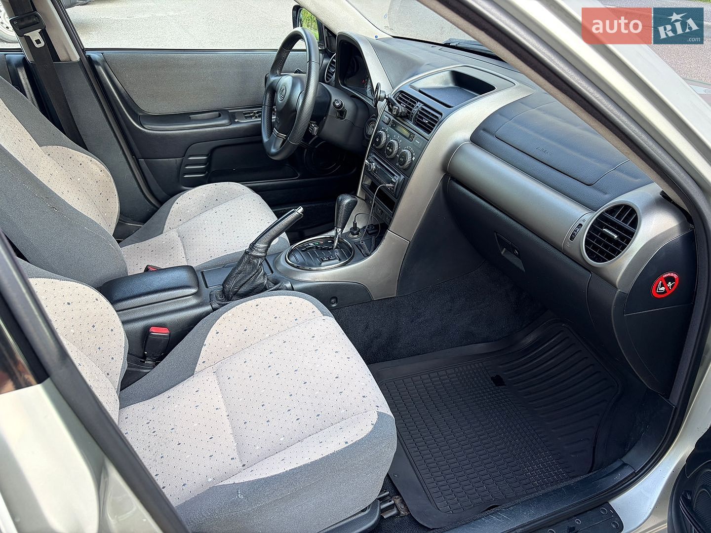 Lexus IS 2001 VIN JTDBS182000013166 фото оголошення 10 з 21