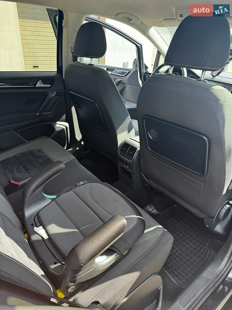 Volkswagen Golf 2015 VIN WVWZZZAUZGW515586 фото оголошення 13 з 13