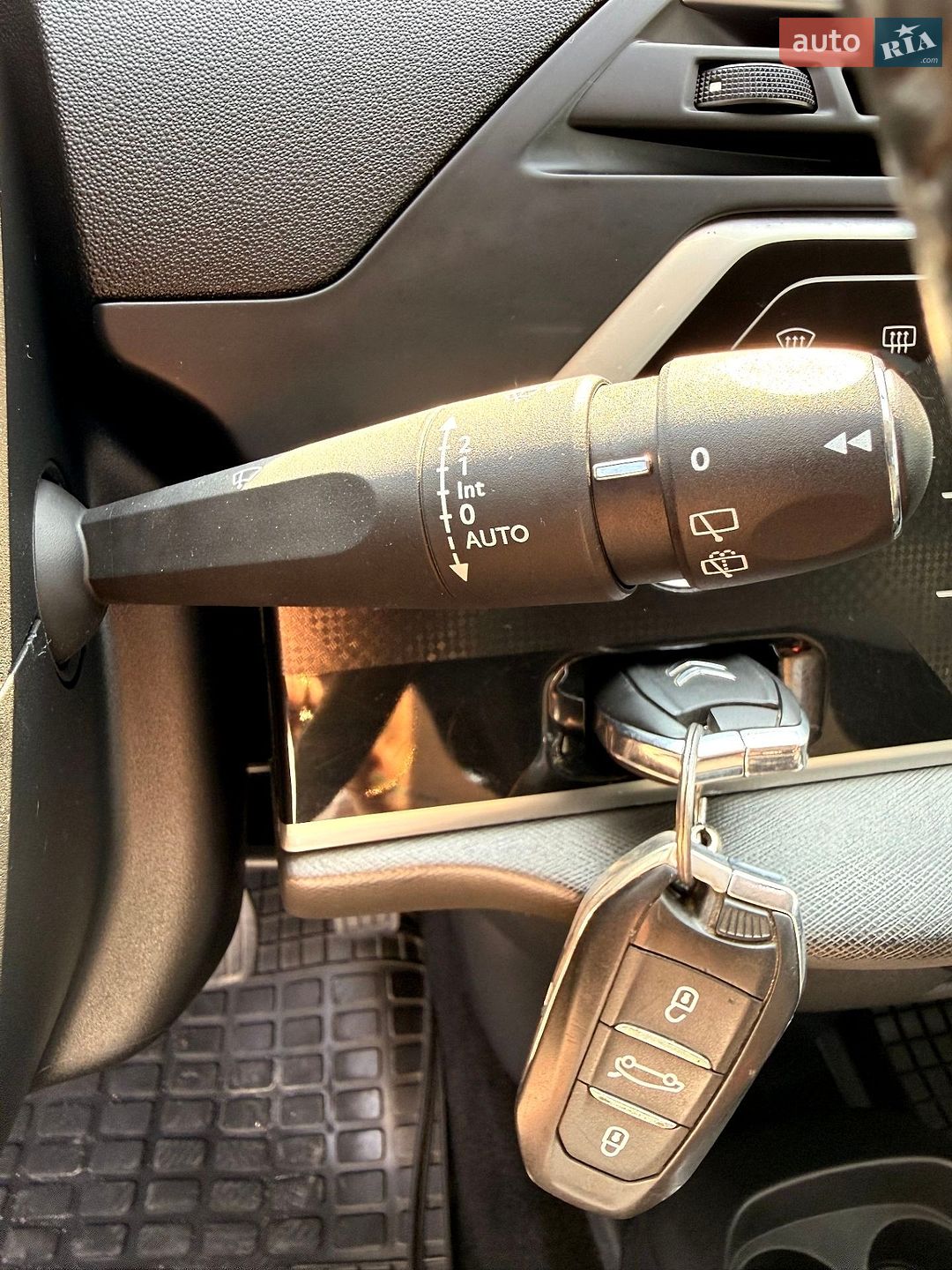 Citroen C4 Picasso 2014 VIN VF73A5FV8EJ575401 фото оголошення 20 з 29