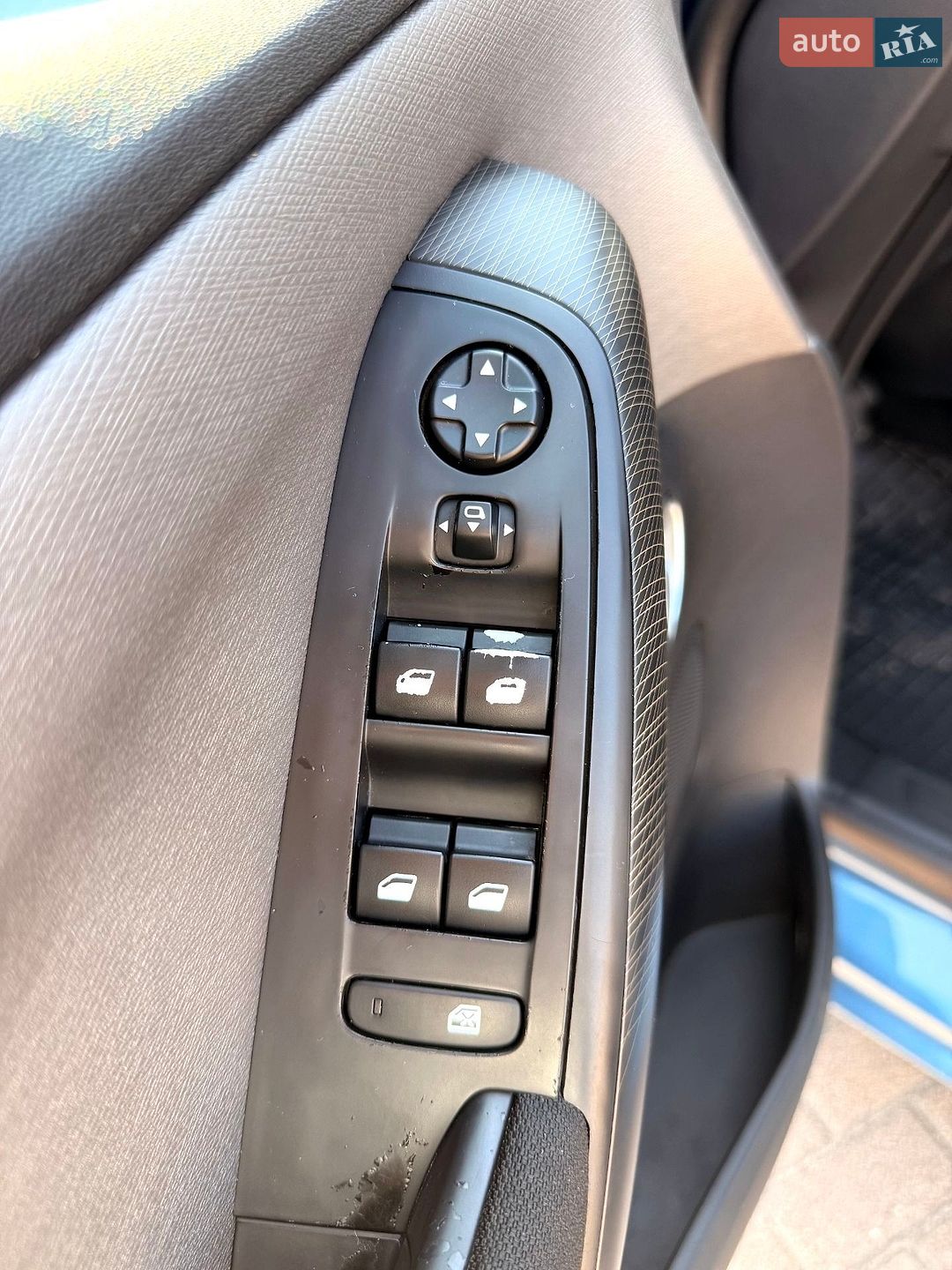 Citroen C4 Picasso 2014 VIN VF73A5FV8EJ575401 фото оголошення 12 з 29