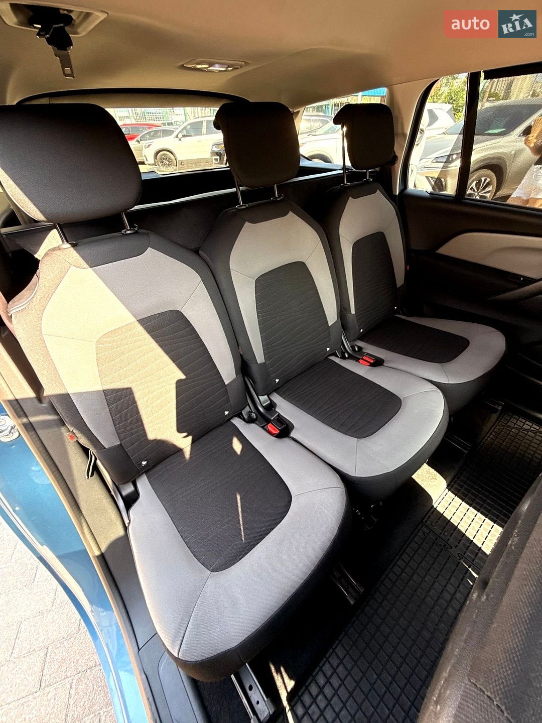 Citroen C4 Picasso 2014 VIN VF73A5FV8EJ575401 фото оголошення 22 з 29