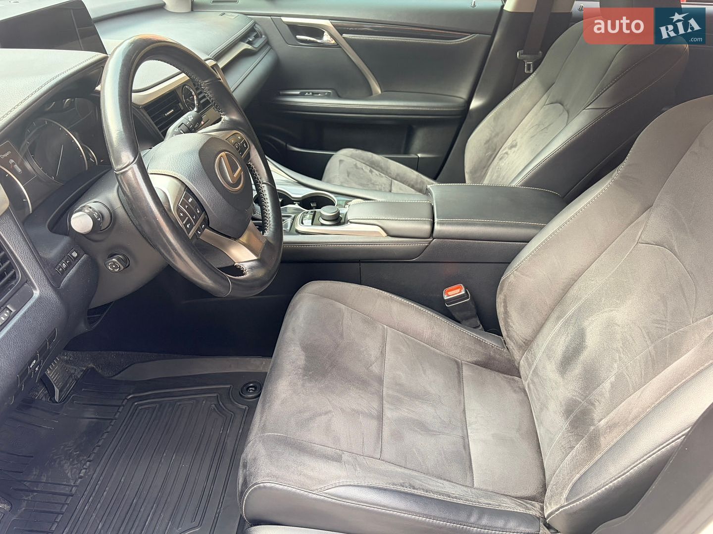 Lexus RX 2018 VIN JTJBAMCA302062849 фото оголошення 12 з 25