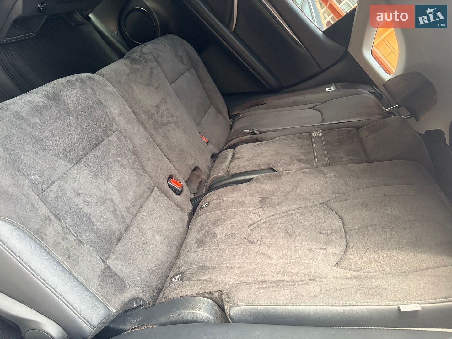 Lexus RX 2018 VIN JTJBAMCA302062849 фото оголошення 17 з 25